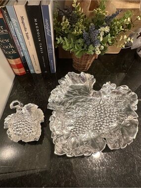 Arthur Court Aluminum Chip & Dip Platter Grape & Leaf Pattern